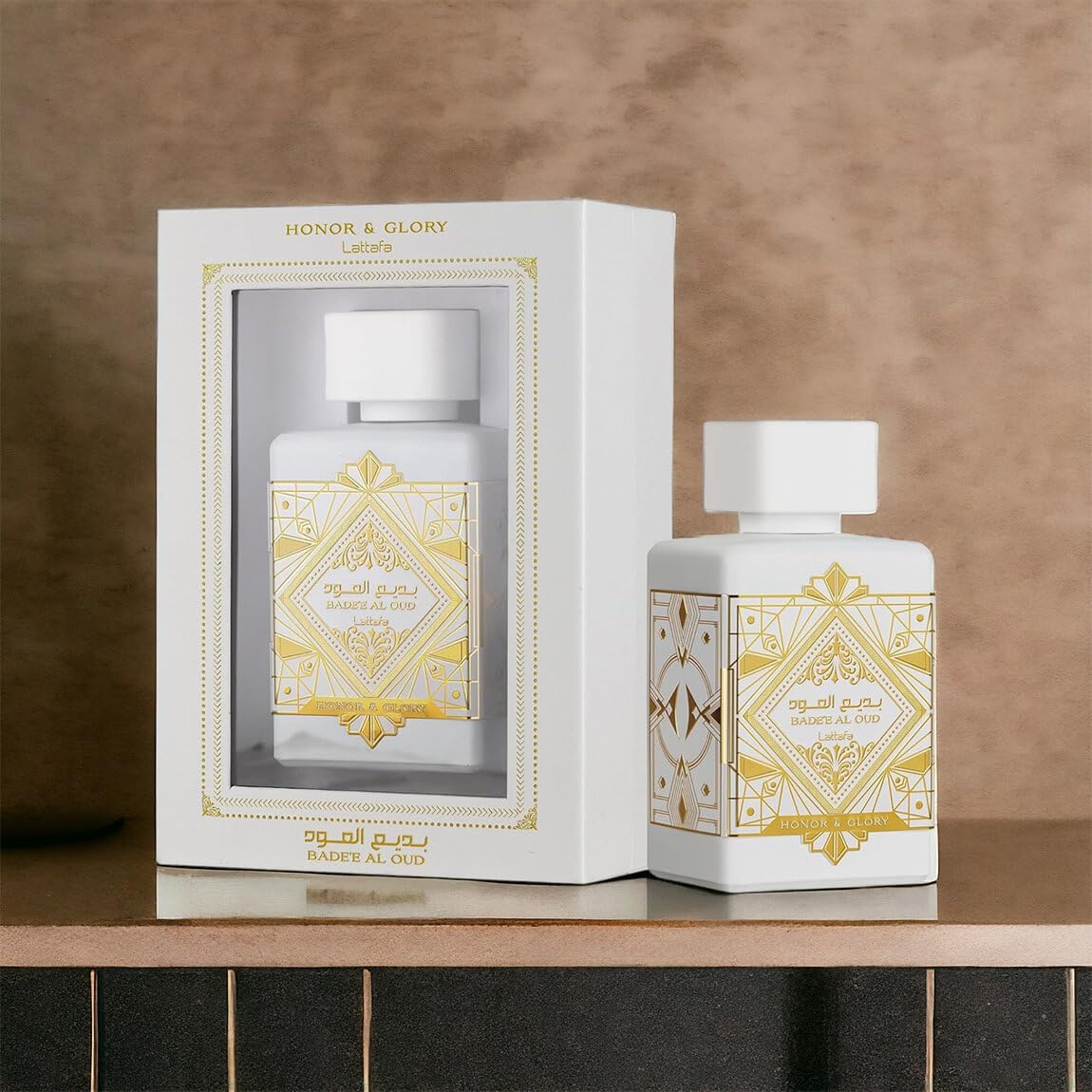 Badee Al Oud Honor & Glory Eau de Parfum Spray 100ml - Unisex Fruity Vanilla Warm Spicy Woody Fragrance with Pineapple Crème Brûlée Cinnamon Benzoin Turmeric Vanilla Sandalwood Cashmeran & Moss Long Lasting Scent